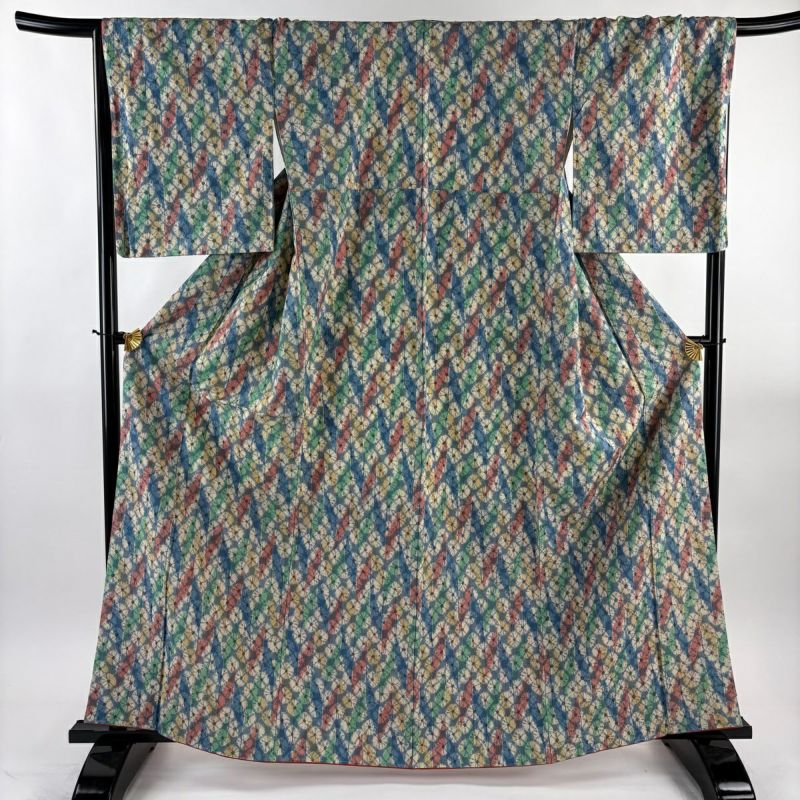 正絹 節紬 ライトベージュ 型染め 麒麟 草花文様 袷 紬小紋 極美品 日本工芸会正会員 山岸幸一作 紅花紬 着物 「藍の茎染」 | 特選きもの