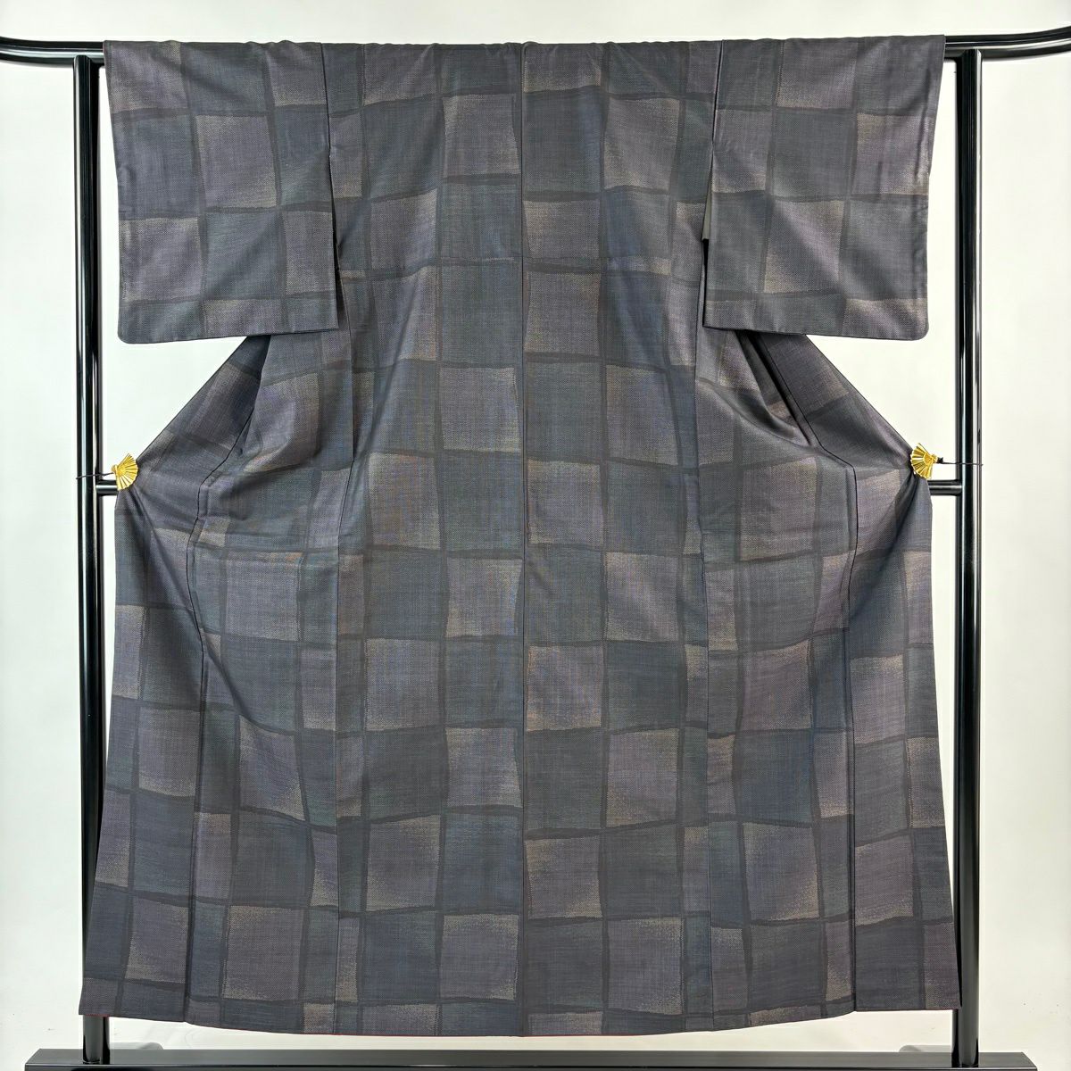 大島紬 身丈157cm 裄丈62.5cm S 袷 純泥染 証紙あり 幾何学模様 黒