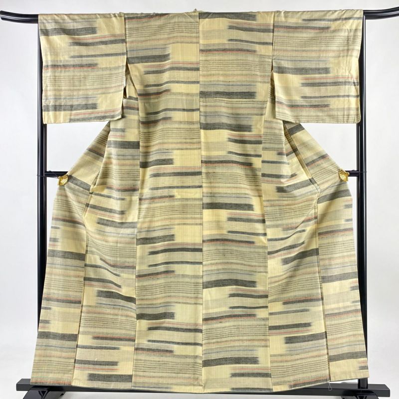 単衣　ベージュ　花　正絹紬　カジュアル　お稽古　160cm　l945 560 華 単衣 着物 小紋 茶屋辻 花 ベージュ 青