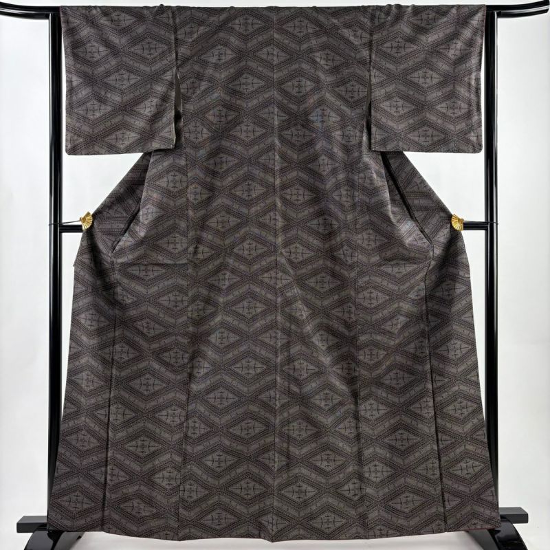 未使用近い　美品　単衣　化繊　薄い生紬風　小紋　フルセット　身丈170 裄丈68 未使用近い 美品 単衣 化繊 薄い生紬風 小紋 フルセット 身丈170 裄丈