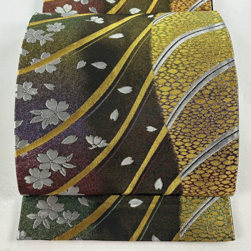 美品】 袋帯 秀品 桜 花びら 金銀糸 金色 六通 正絹｜中古・古着