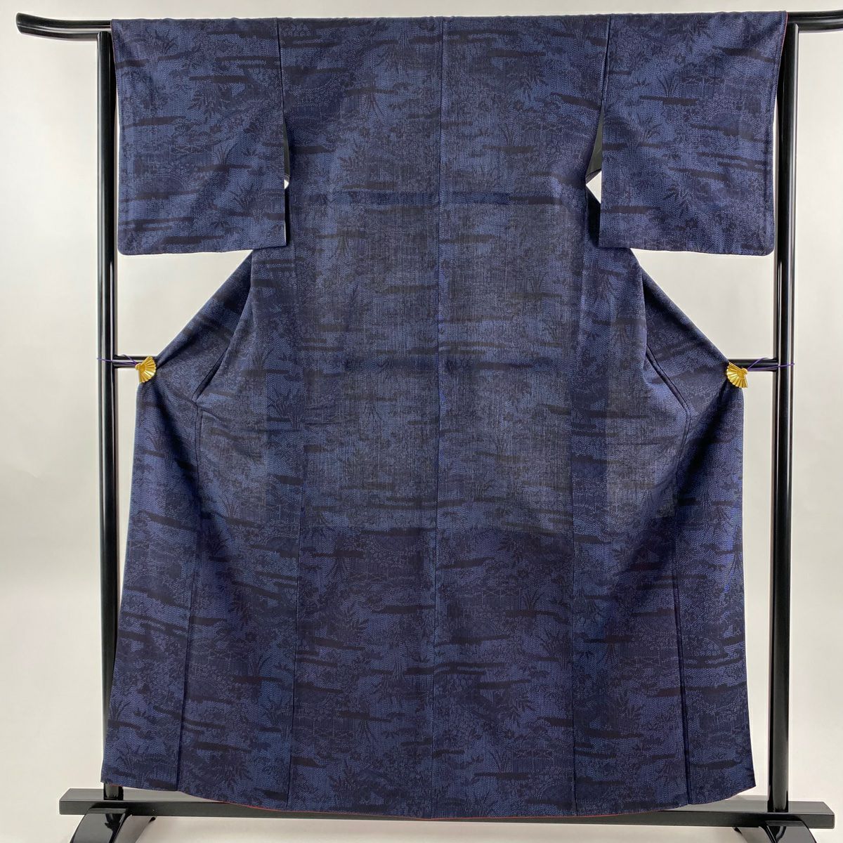 未使用品 紬 こげ茶系 格子 身丈164.5cm 裄丈69.0cm お洒落 正絹 未使用品 紬 こげ茶系 格子 身丈164.5cm 裄丈69.0cm お洒落 正絹
