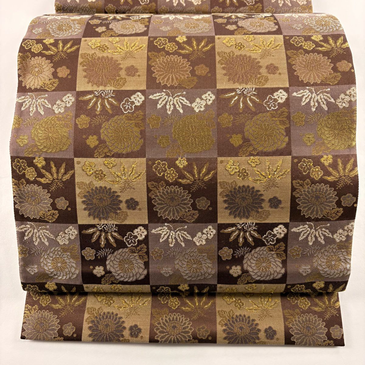 箔屋清兵衛　六通袋帯　美品　草木染　落款あり　牡丹唐草　フォーマルに 箔屋清兵衛 六通袋帯 美品 草木染 落款あり 牡丹唐草 フォーマルに