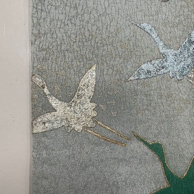 付下げ 身丈154cm 裄丈63.5cm S 袷 鶴 松 金銀彩 螺鈿 灰色 正絹 秀品