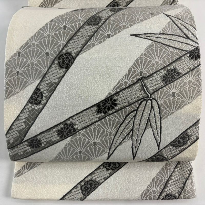 美品】 袋帯 名品 竹 菊 唐織 箔 クリーム 六通 正絹｜中古・古着