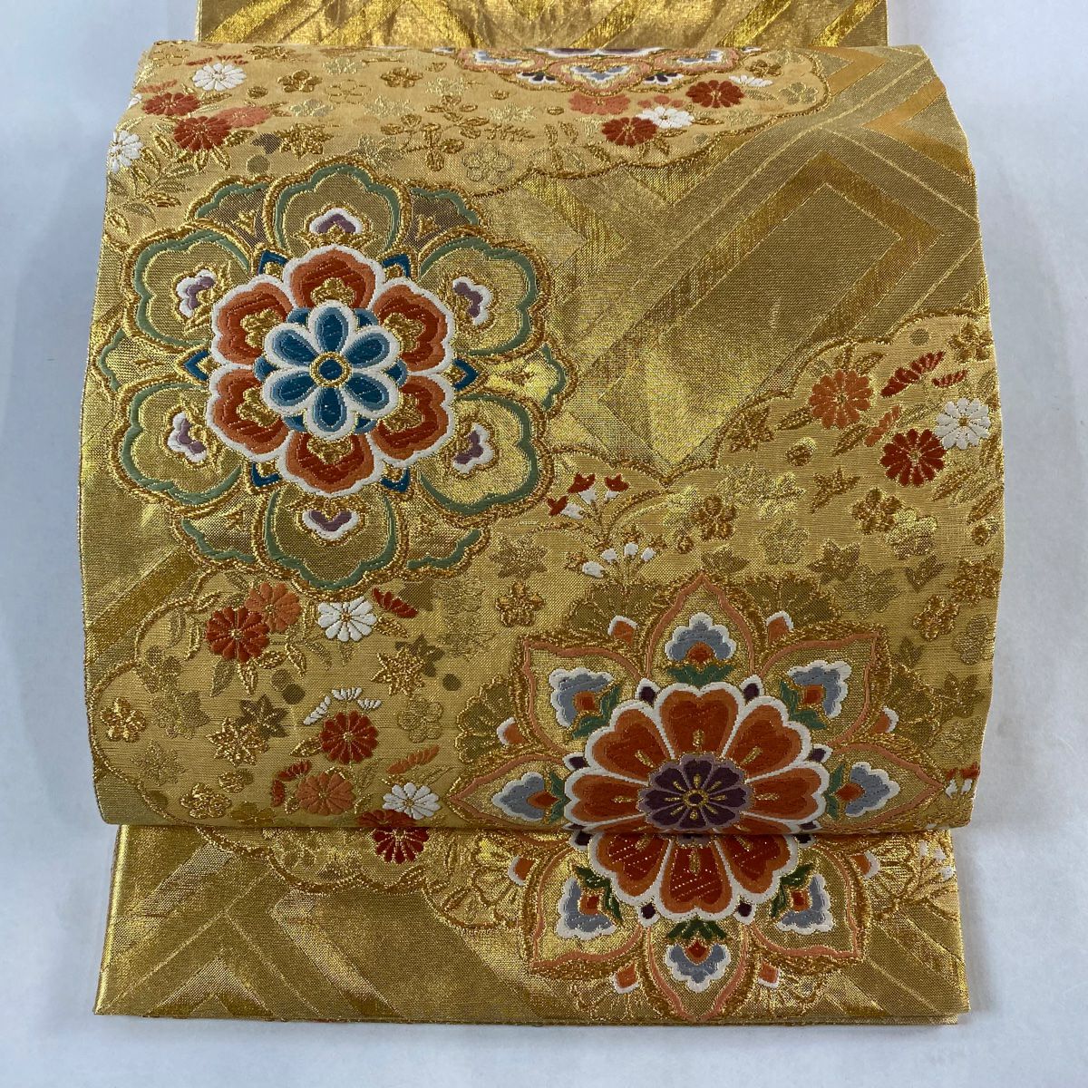 袋帯 秀品 夏帯 紗 雲文 菱 刺繍 箔 クリーム 六通 正絹｜中古