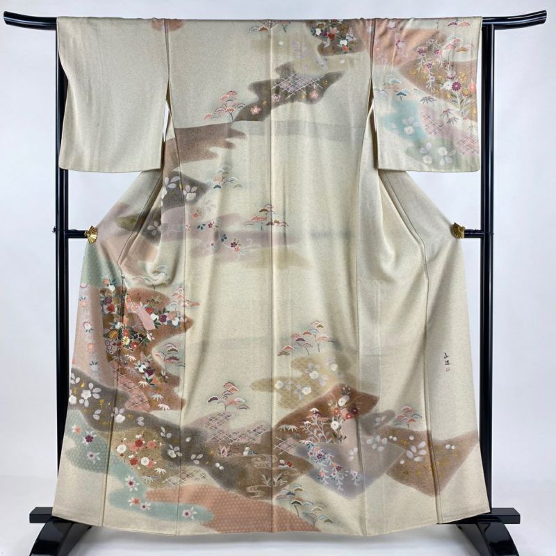 振袖 豪華 銀通し 紅型調 紋意匠 身丈161cm 撥水加工済 振袖 豪華 銀通し 紅型調 紋意匠 身丈161cm 撥水加工済