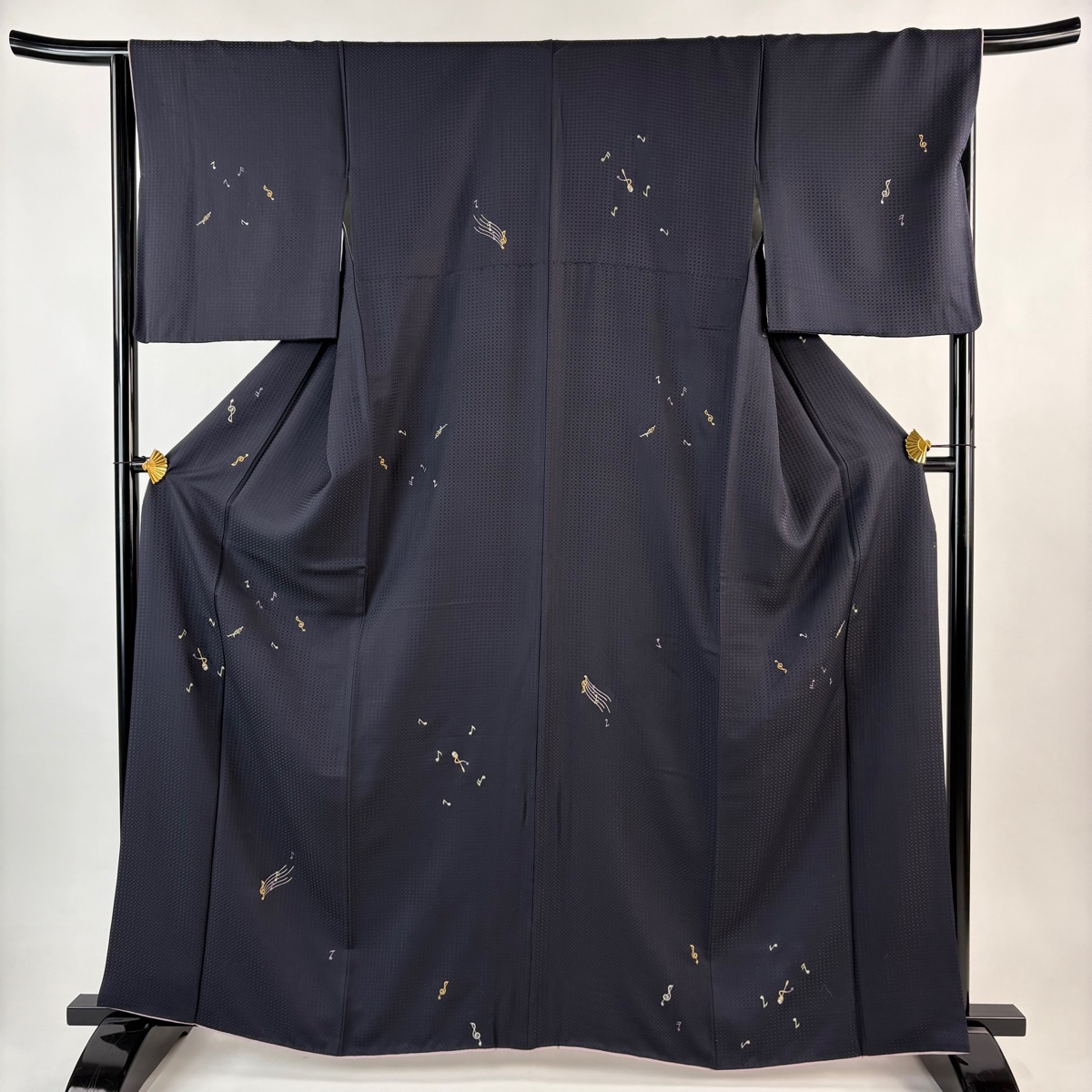 ★専用★美品 小紋 墨流し 鉄紺色 身丈170.0cm 裄丈69.0cm 袷 美品】 小紋 身丈162.5cm 裄丈65.5cm M 袷 音符 ト音記号 金銀糸 刺繍
