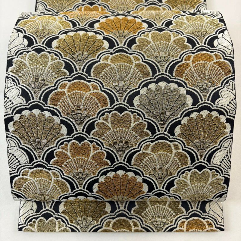 美品】 袋帯 名品 菊青海波 金糸 唐織 黒 六通 正絹｜中古・古着