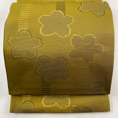 https://buysell.itembox.design/product/346/000002434641/000002434641-01-m.jpg