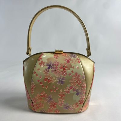 https://buysell.itembox.design/product/348/000002434835/000002434835-01-m.jpg