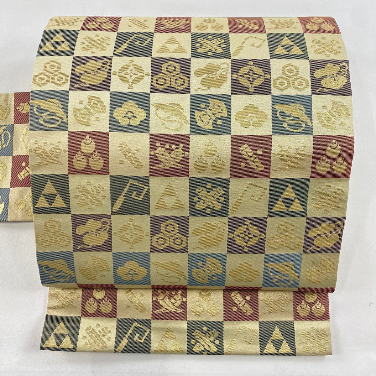 名古屋帯 美品 名品 市松 有職文様 箔 唐織 ベージュ 正絹|中古 名古屋帯 美品 名品 市松 有職文様 箔 唐織 ベージュ 正絹|中古