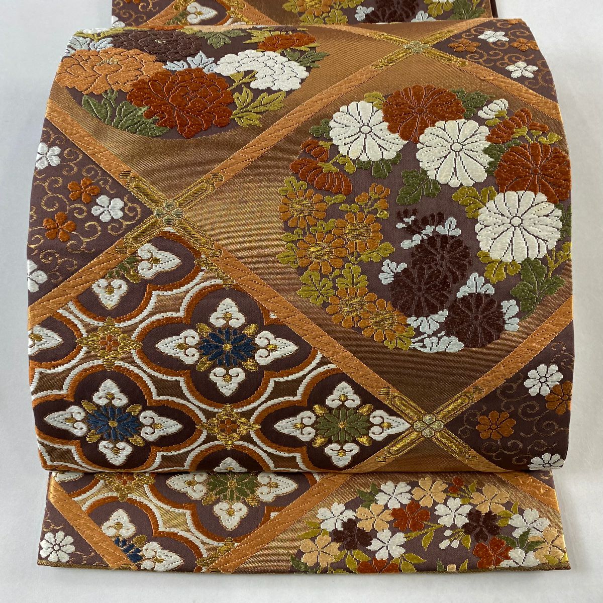 加納花 袋帯 美品 名品 落款あり 本家加納 花唐草 鳥 金糸 箔 薄小豆 六通 正絹 【中古】（ブランド登録なし 袋帯 美品 名品 手先ニ通り 源氏絵 花鳥  金糸 箔 灰色 全通 正絹 中古 : リユースセレクトショップバイセル Yahoo!店 - 通販 - Yahoo!ショッピング）