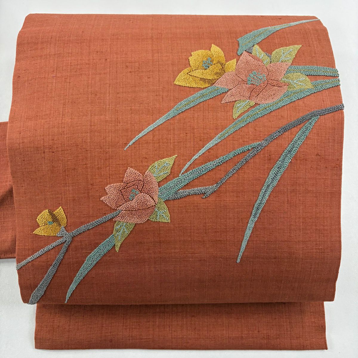 名古屋帯 秀品 紬地 唐草 刺繍 緑 正絹｜中古・古着・リサイクル着物