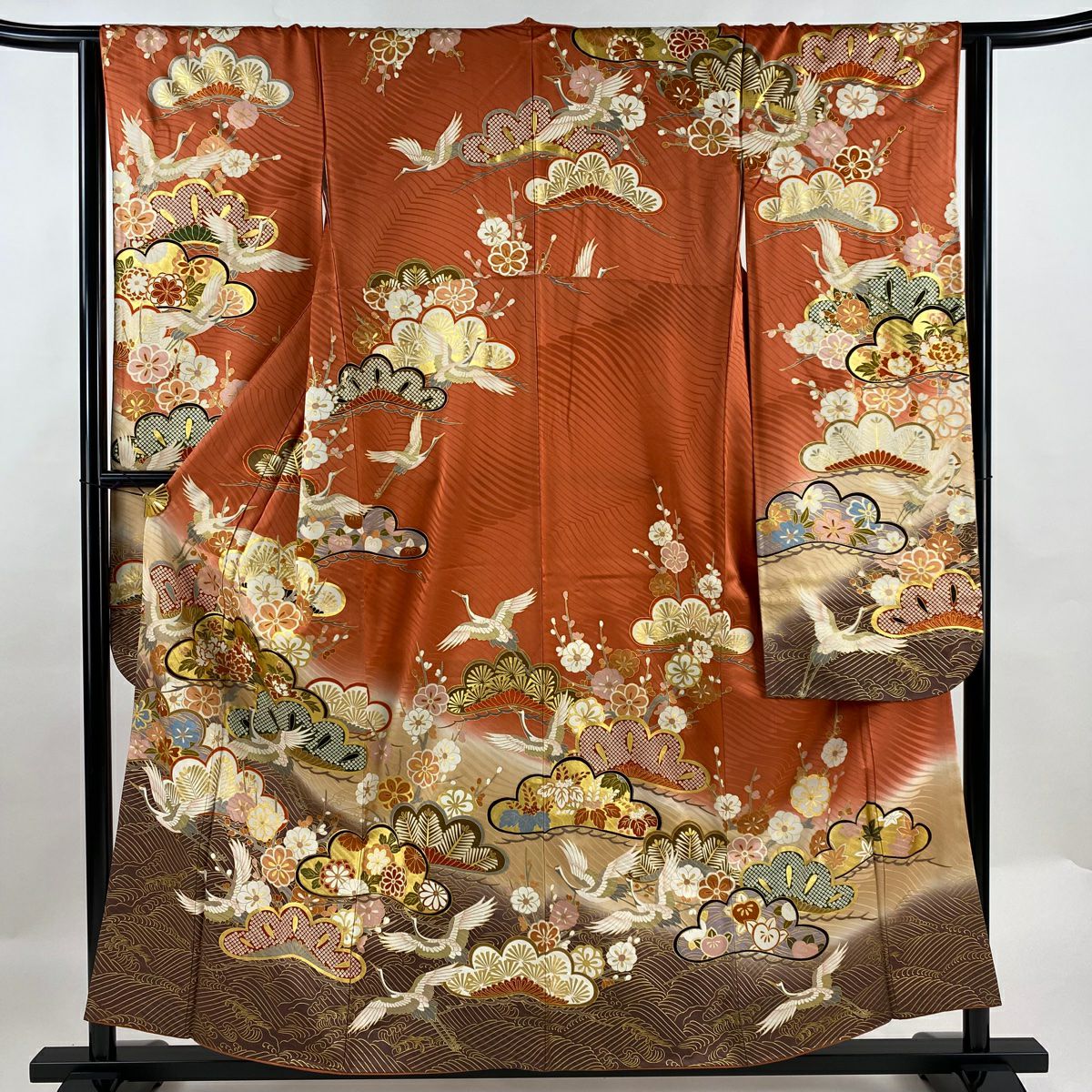 振袖 身丈162cm 裄丈64cm M 袷 牡丹 笠松 薄紅色 正絹 名品 振袖 身丈162cm 裄丈64cm M 袷 牡丹 笠松 薄紅色 正絹 名品