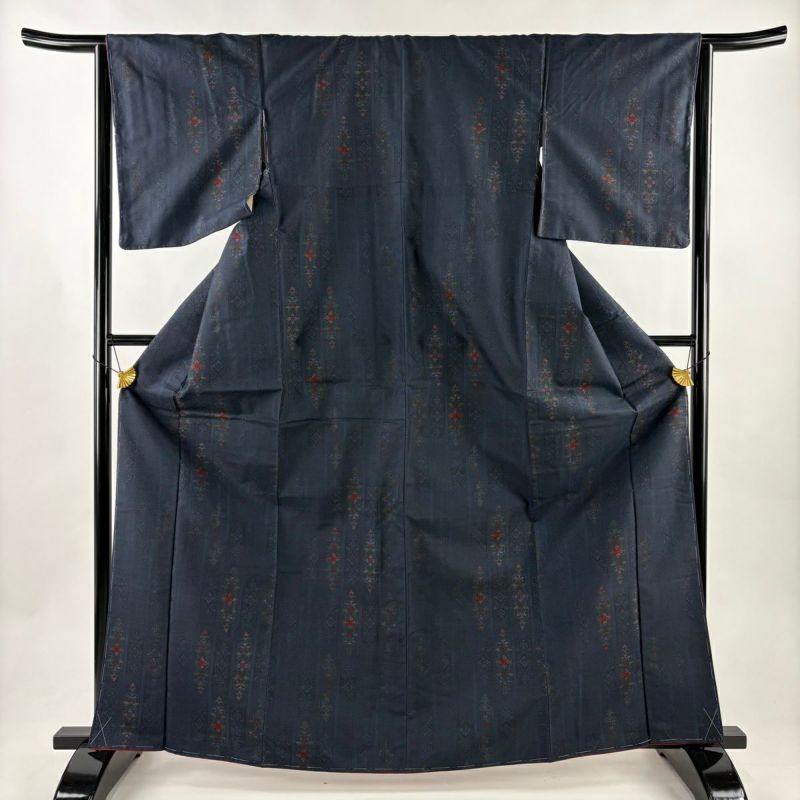 美品】 大島紬 身丈166cm 裄丈63.5cm S 袷 バチ衿 証紙あり 草花 幾何