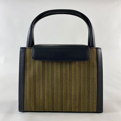 https://buysell.itembox.design/product/368/000002536898/000002536898-01-m.jpg