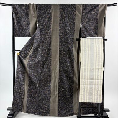 美品】 紬 身丈167.5cm 裄丈68cm L 袷 名古屋帯セット 草花 墨色 正絹