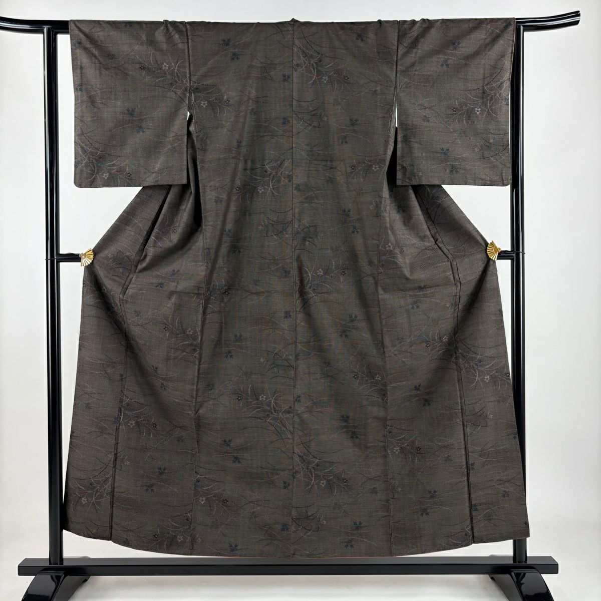 紬 身丈165cm 裄丈62.5cm S 袷 枝花 墨色 正絹 秀品｜中古・古着