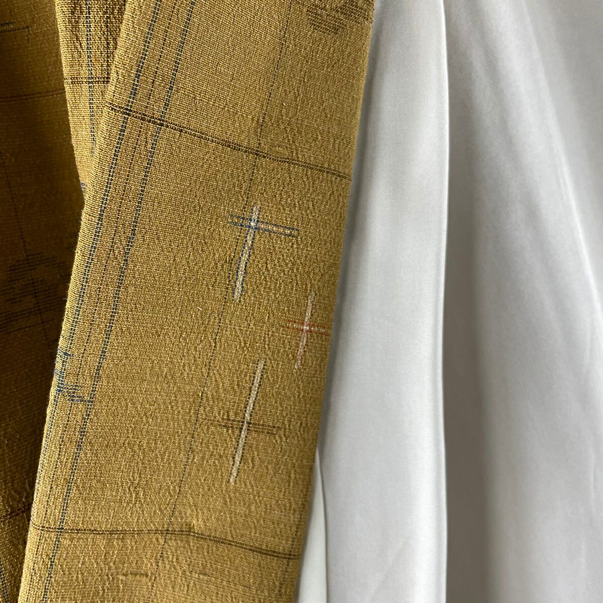 かみのある 結城紬 正絹 の通販 by バイセル ラクマ店｜ラクマ 美品 秀 ...