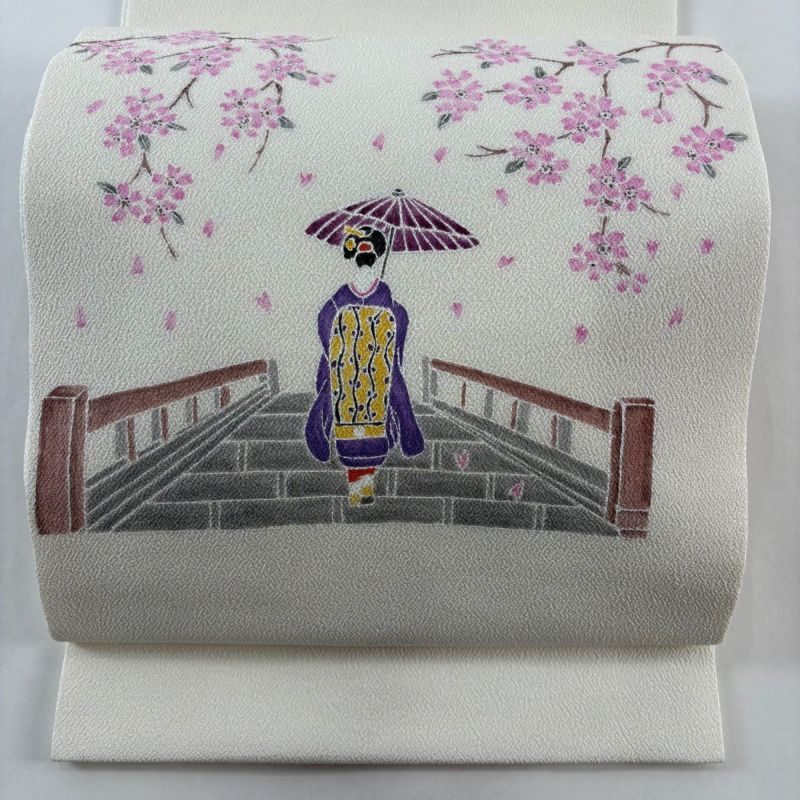 美品】 開き名古屋帯 逸品 落款あり 人物 桜 縮緬 クリーム 正絹｜中古