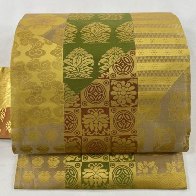 https://buysell.itembox.design/product/388/000002438801/000002438801-01-m.jpg