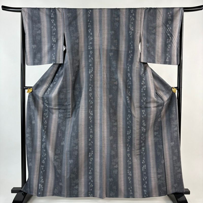 美品】 紬 身丈163cm 裄丈66cm M 単衣 葡萄 縦縞 灰紫 正絹 秀品｜中古