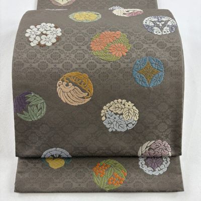 https://buysell.itembox.design/product/392/000002539278/000002539278-01-m.jpg