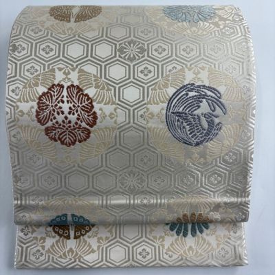 https://buysell.itembox.design/product/394/000002539489/000002539489-01-m.jpg