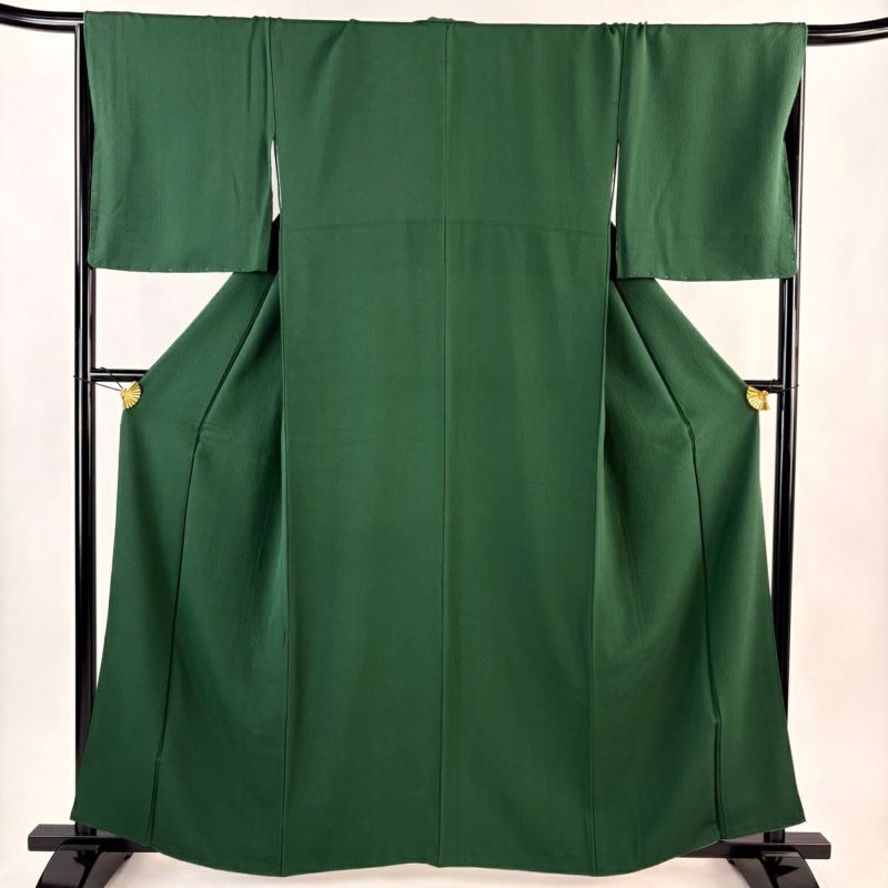 色無地 身丈160.5cm 裄丈67cm M 袷 縮緬 深緑 正絹 優品 一つ紋｜中古