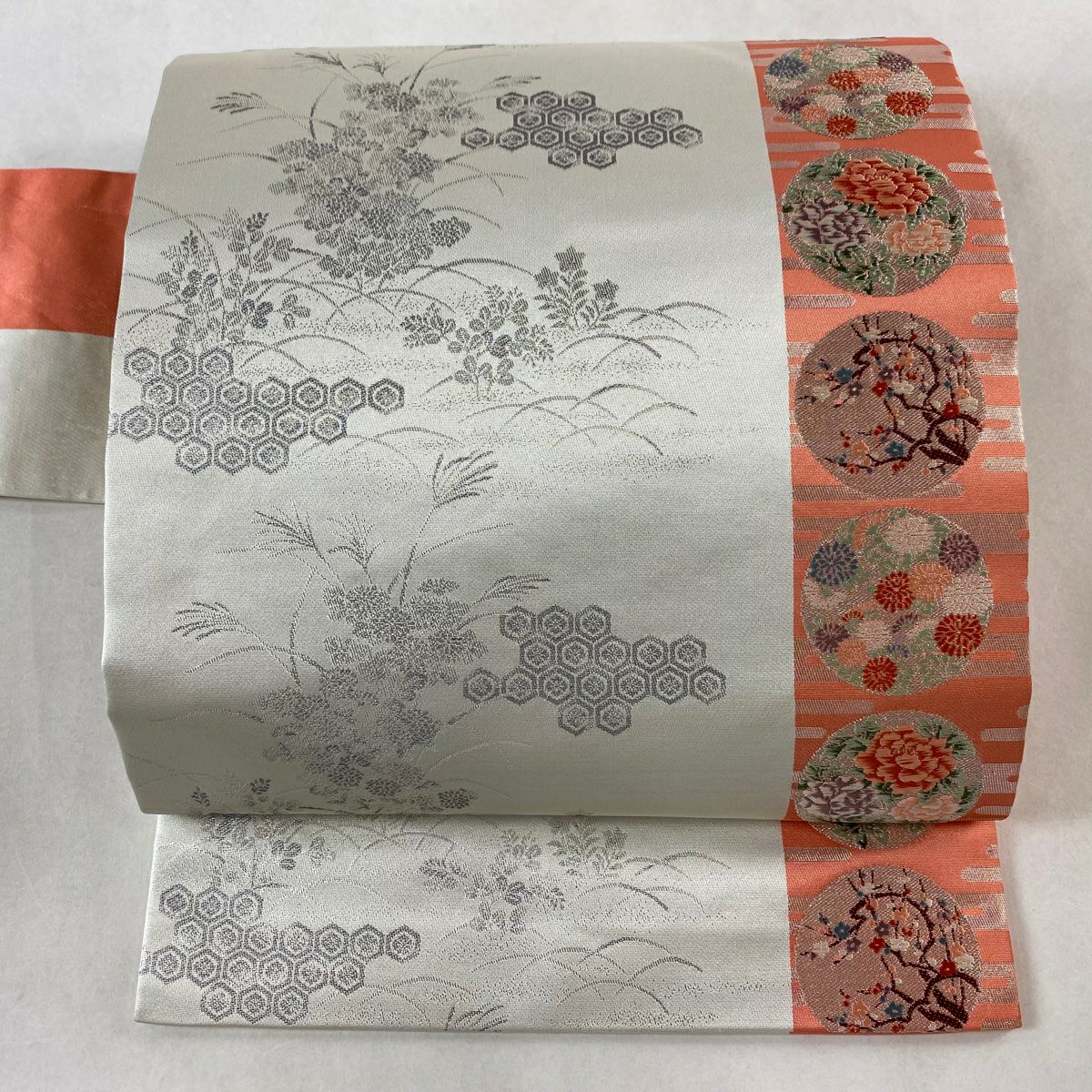 袋帯 美品 逸品 金華織 桜 菊 金銀糸 プラチナ箔 灰白 六通 正絹