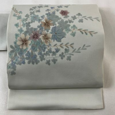 https://buysell.itembox.design/product/405/000002540556/000002540556-01-m.jpg