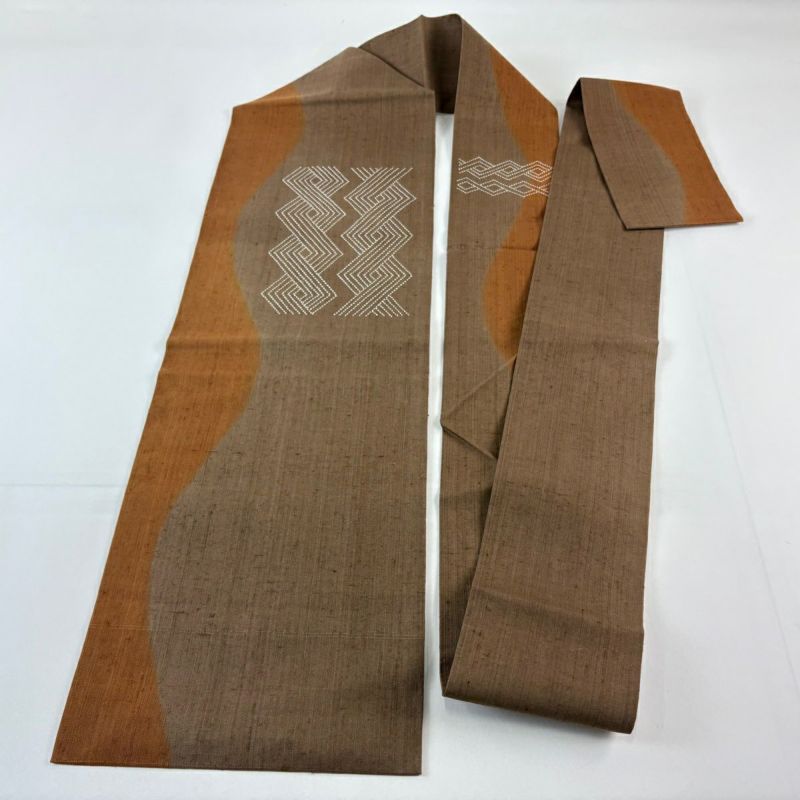 美品】 袋帯 秀品 関西仕立て 幾何学模様 刺子刺繍 染め分け 焦茶色