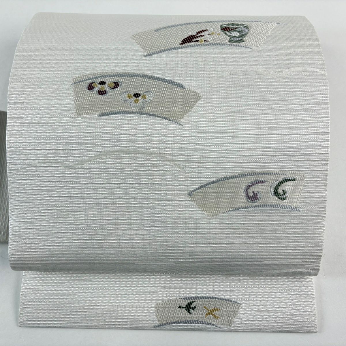 名古屋帯　正絹　南天　薄クリーム 開き名古屋帯 逸品 落款 うさぎ 南天 クリーム 正絹 【中古】 - メルカリ