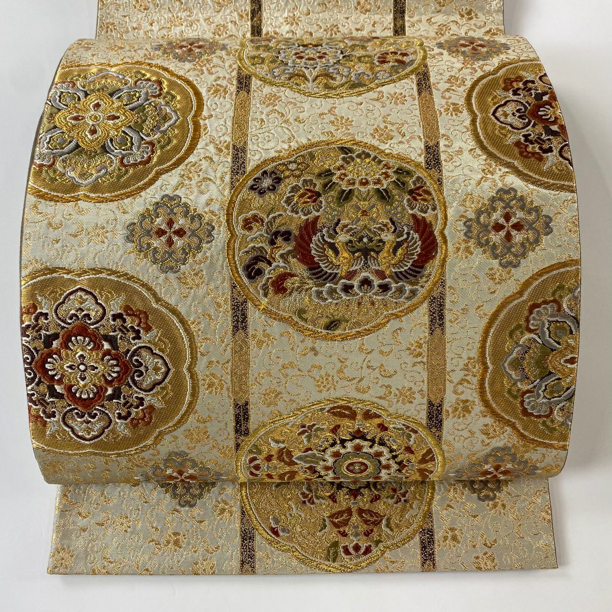 袋帯 名品 加納幸 落款あり 華文 向鳥 金糸 箔 金色 お太鼓柄 正絹
