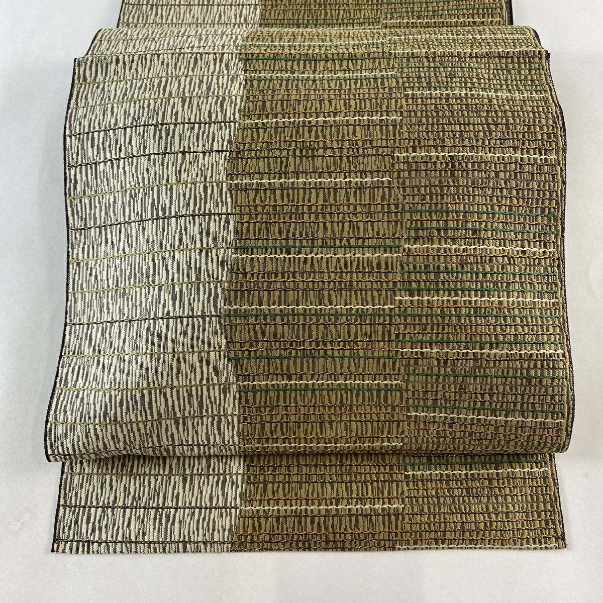 7-49 夏帯 夏物 名古屋帯 八寸 美品 正絹 着物 松葉仕立て 名古屋帯 美品 秀品 夏帯 絽 八寸名古屋帯 松葉仕立て 縞 山並み