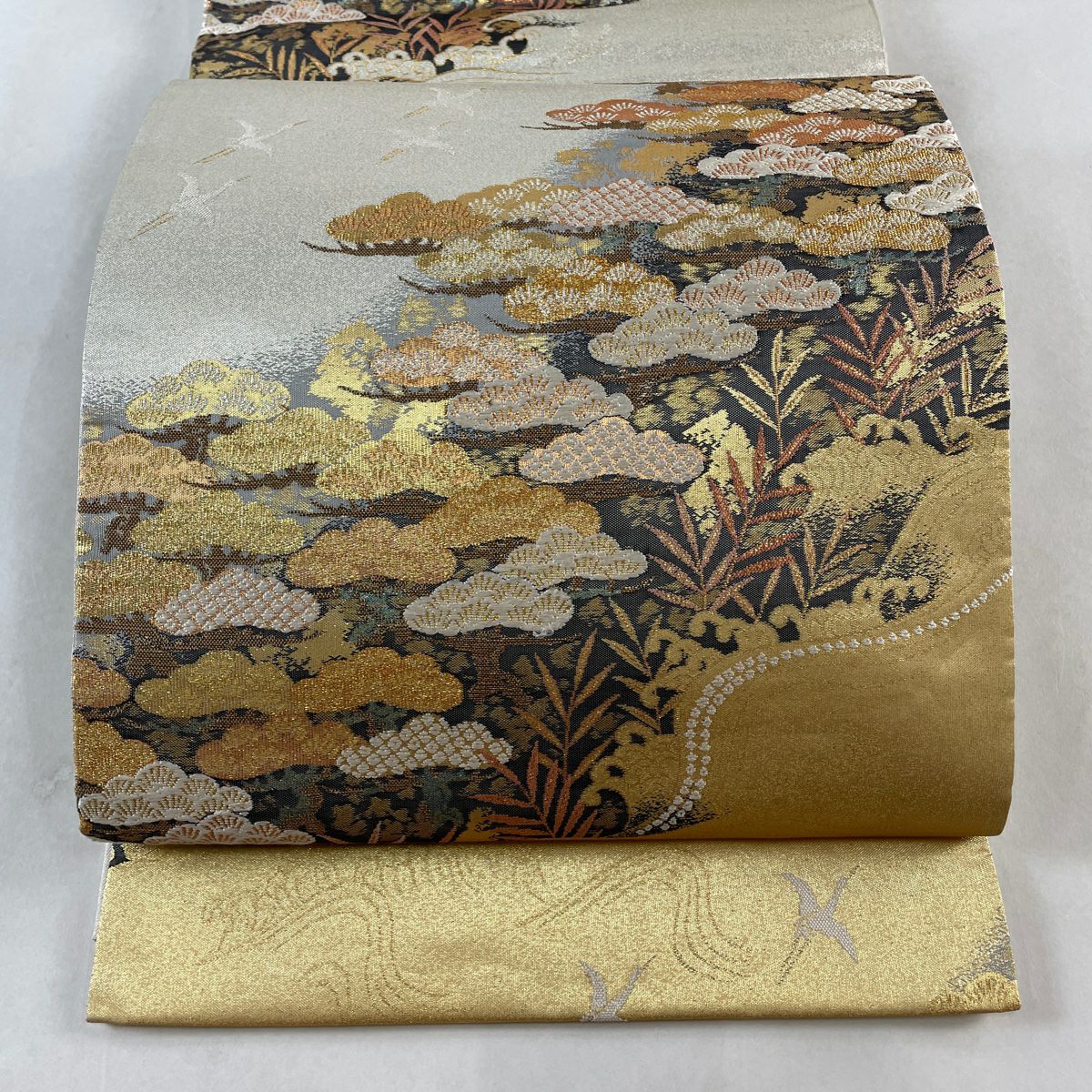 袋帯 美品 秀品 関西仕立て 笠松 花 箔 金銀糸 クリーム 六通 袋帯 美品 秀品 関西仕立て 笠松 花 箔 金銀糸 クリーム 六通