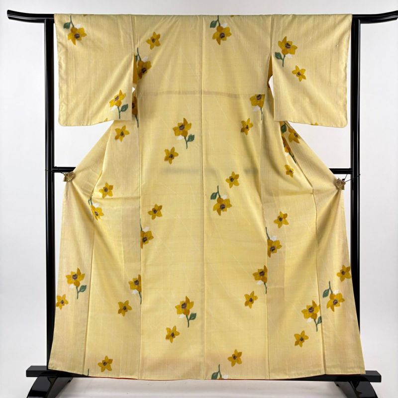 美品】 紬 身丈160cm 裄丈62.5cm S 袷 花柄 黄色 正絹 優品｜中古