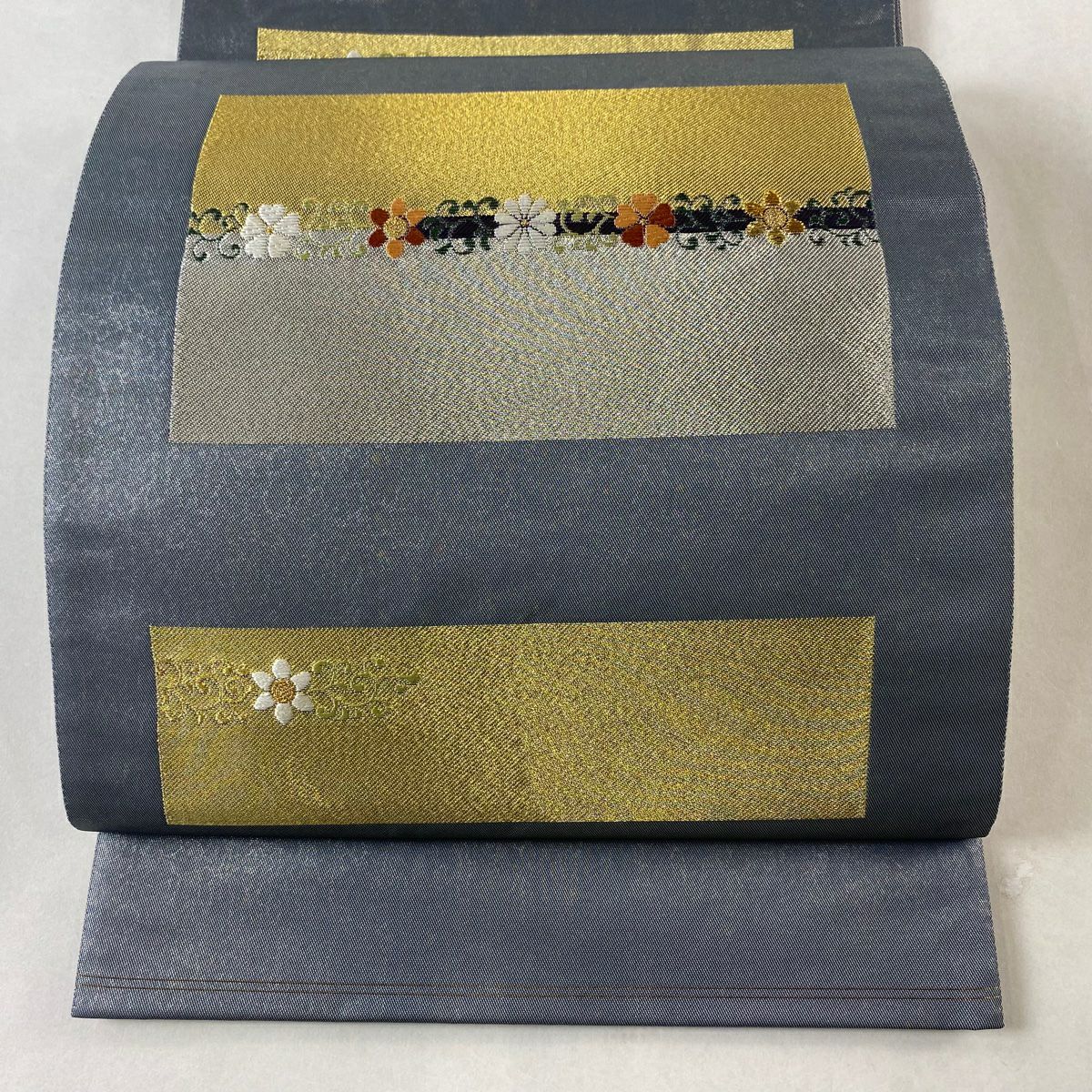 袋帯 美品 秀品 銀杏 花唐草 箔 灰色 お太鼓柄 正絹｜中古・古着