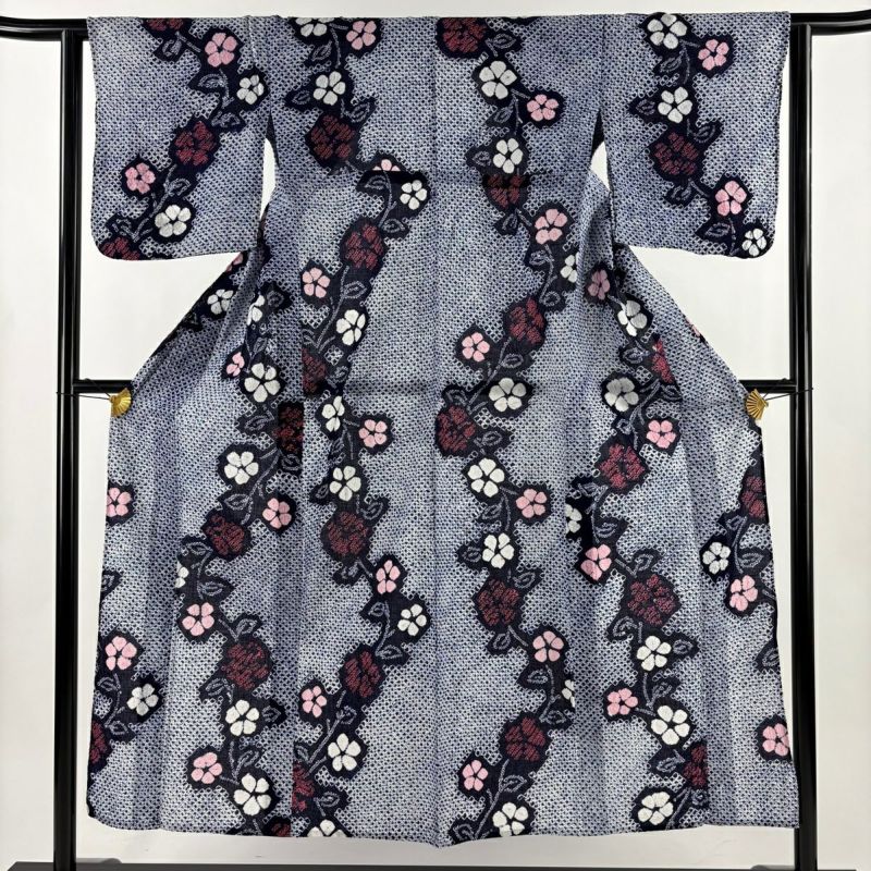 浴衣 身丈151cm 裄丈62cm S 絞り浴衣 草花 紺色 綿 名品｜中古・古着