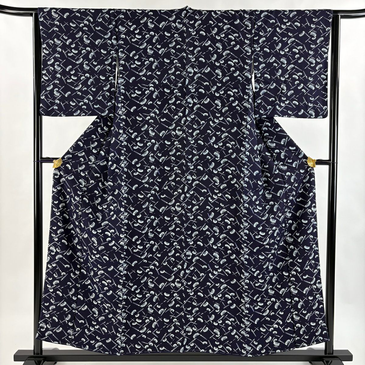 美品】 袋帯 名品 藍春秋 灰汁発酵建本藍染 観世水 花 金銀糸 箔 青