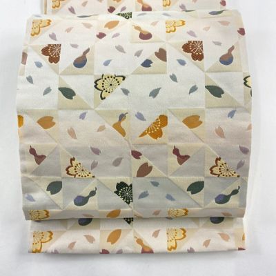 https://buysell.itembox.design/product/435/000002543592/000002543592-01-m.jpg