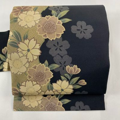 https://buysell.itembox.design/product/435/000002543594/000002543594-01-m.jpg