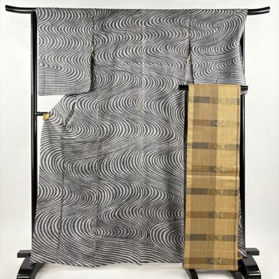 https://buysell.itembox.design/product/438/000002543803/000002543803-01-m.jpg