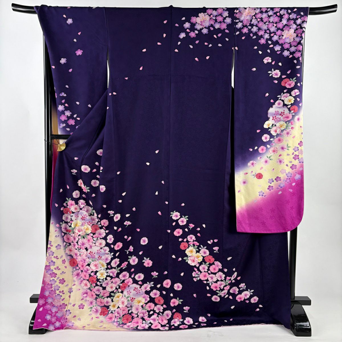 美品】 振袖 身丈177.5cm 裄丈68.5cm L 袷 牡丹 桜 金糸 金彩 えんじ色