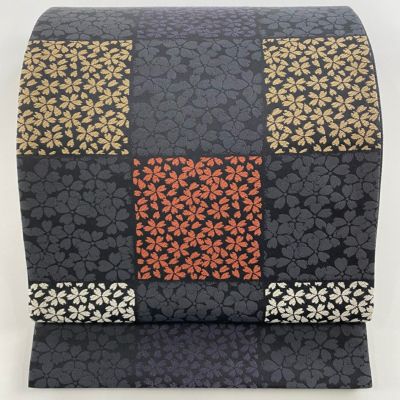 https://buysell.itembox.design/product/448/000002444850/000002444850-01-m.jpg
