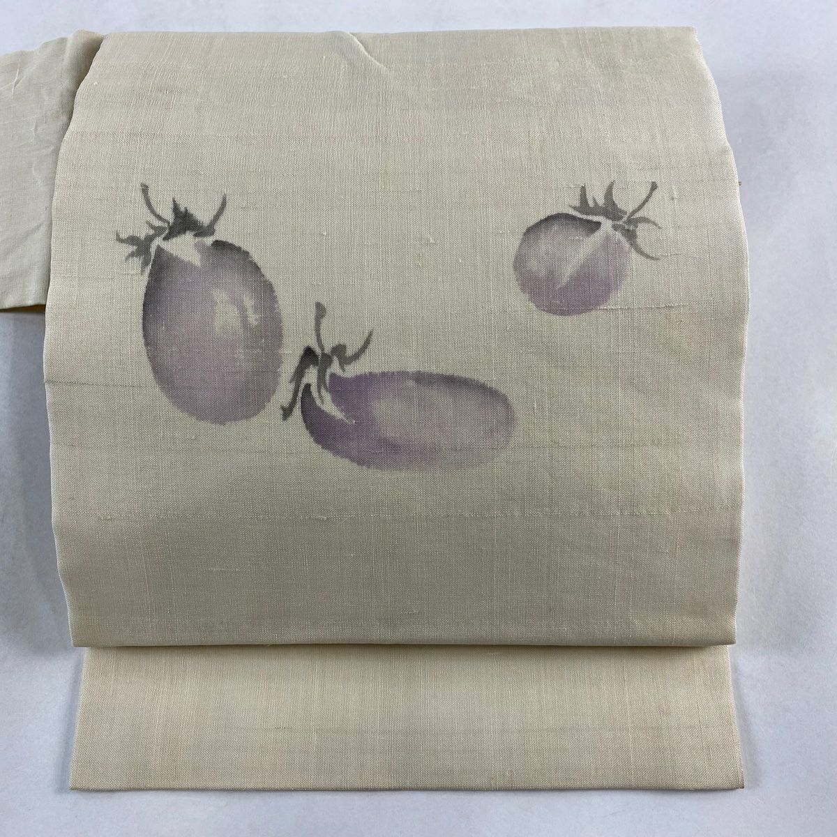 名古屋帯 秀品 落款あり 花 金彩 クリーム 正絹|中古・古着 名古屋帯 秀品 落款あり 花 金彩 クリーム 正絹|中古・古着