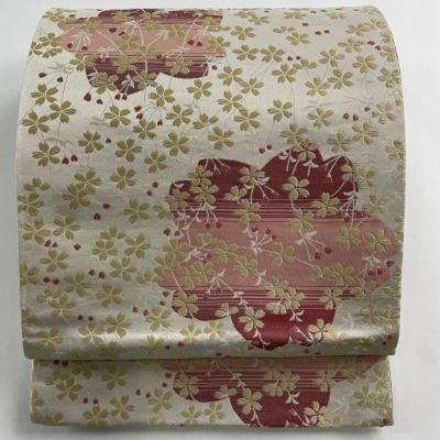 https://buysell.itembox.design/product/451/000002545126/000002545126-01-m.jpg