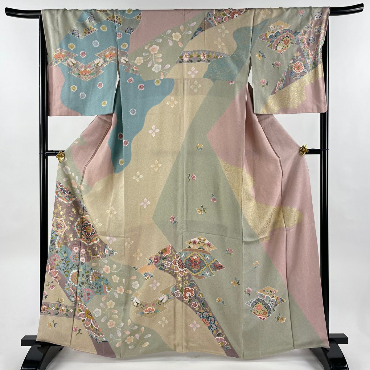 訪問着 身丈161cm 裄丈66cm M 袷 落款あり 草花 金彩 ぼかし 訪問着 身丈161cm 裄丈66cm M 袷 落款あり 草花 金彩 ぼかし