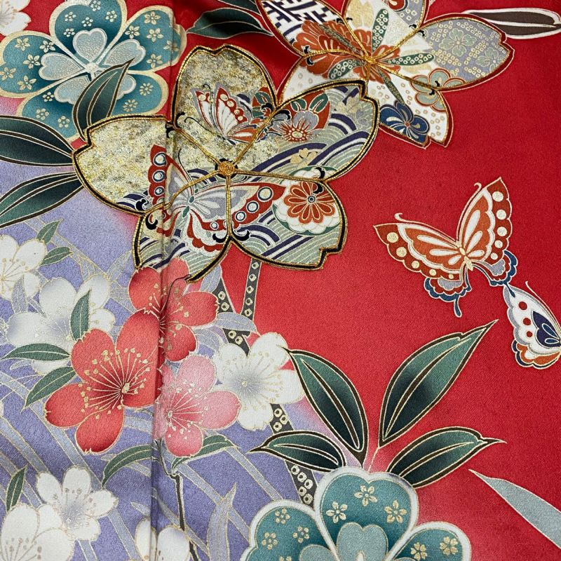 桜と牡丹の花模様 金彩 絞り 赤色 黒色 袷 正絹 振袖 着物 03